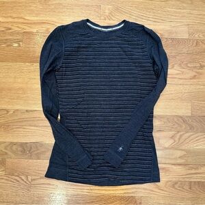 Smartwool Long Sleeve Women’s Top. Gray striped. Size Small